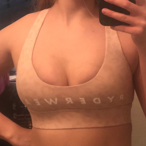 Wild Cross Over Sports Bra in Blush XS Ryd… - Picture 5 of 5